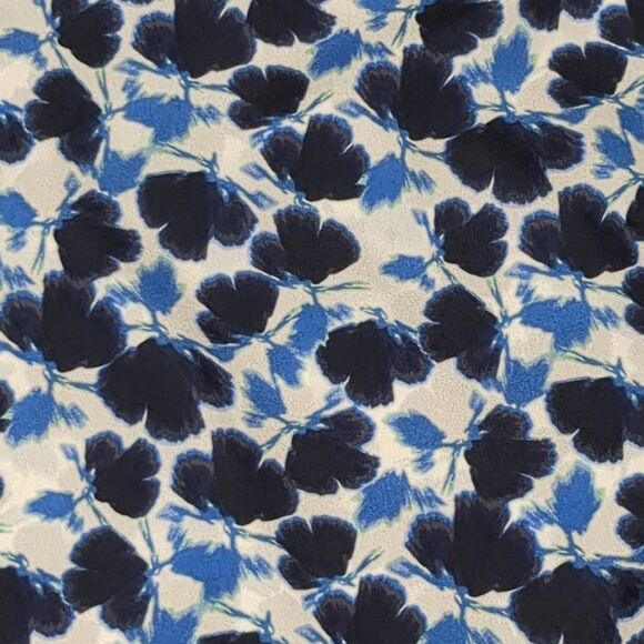 Like NEW! BR Womens Blouse Floral Vine Tunic, Navy, Blue & White, Sz S - Picture 5 of 6